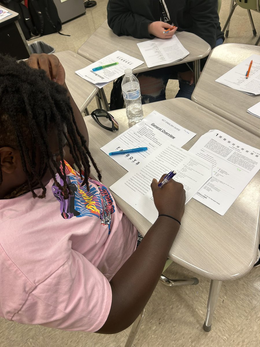 Heather Wright tweet media