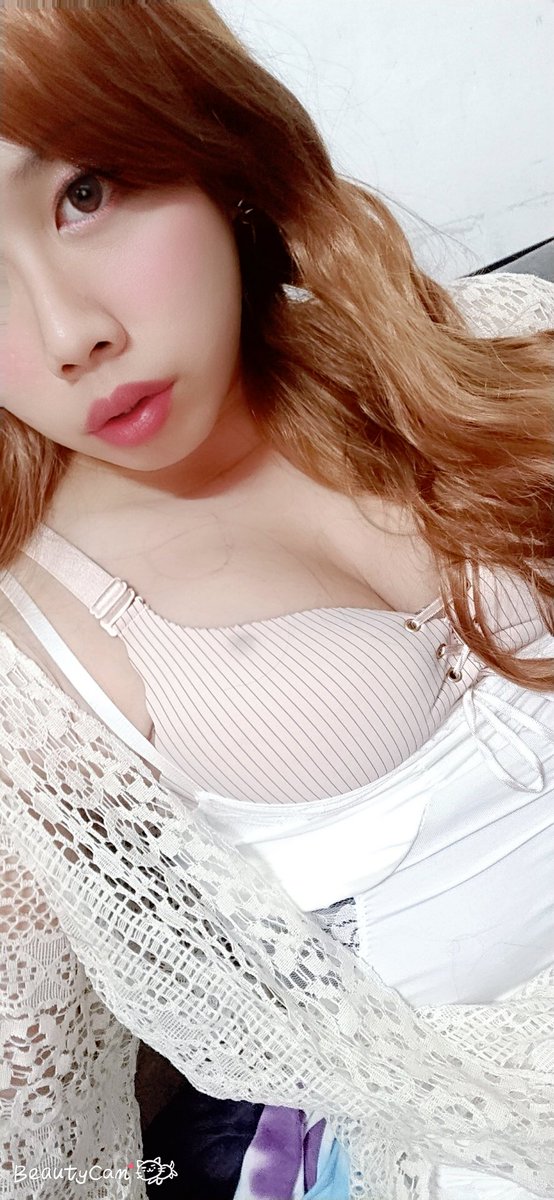 PeAr_cd's tweet photo. 第一弹.重新入坑.
胖了胖了.真的胖了.
以前的衣服竟然穿不下了.
#雌堕 #伪娘 #人夫 #男の娘 #丝袜控 #高跟控 #女装男子 #可爱的男孩 #绿帽情节 https://t.co/630o2mZ6gU