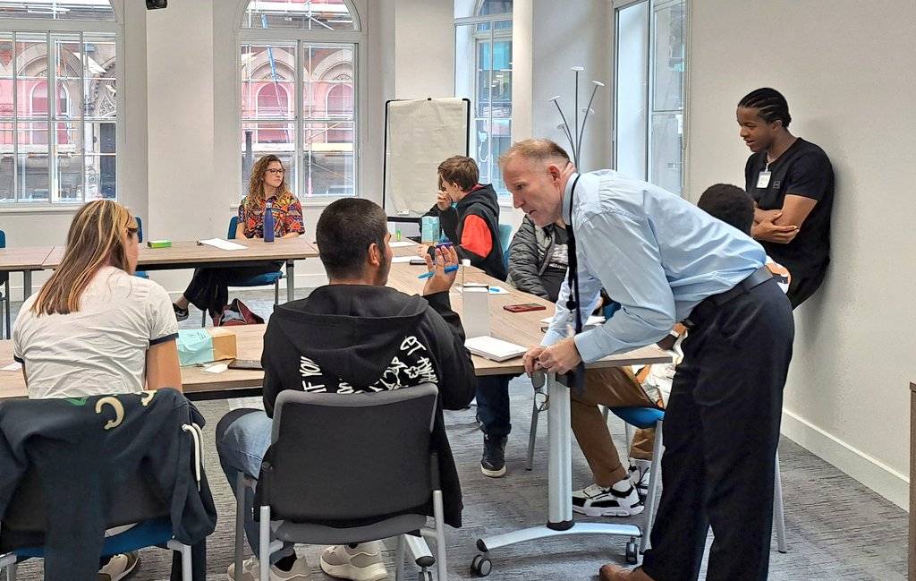 Our work in consultation with young people supports our evidence base.

The West Yorkshire Youth Commission in conversation today.

You can find out more 👇🏾

ow.ly/sk6750SVyVv