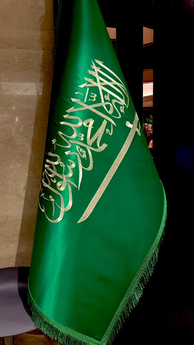 KhaledALmehsen's tweet image. #المملكة_العربية_السعودية
سندنا وذخرنا في كل المواقف لا نسمع ولا ترى إلى شموخها ومجدها ومعزتها

نجاح ونهضة #بلاد_الحرمين  يسعد محبينها ويزعج كل حاقد وحاسد
نحنُ مؤمنين أن نجاح المملكة
هو استقرار لنا
وقوتها امان لنا
ونهضتها شموخ لنا
واعدائها اعداء لنا
حفظ الله المملكة من كل شر