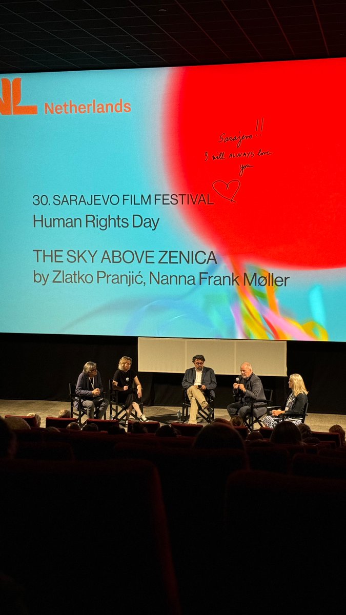 IntroVerTessa's tweet image. Protiv svakakvih sam se gluposti borila kroz aktivizam, ali je sve to mala maca za ono što danas ekološki aktivisti/kinje proživljavaju. Najdublji naklon, poštovanje i podrška svim aktivistima/kinjama koje se bore protiv moći ogromnih korporacija i odustva ljudskosti. 🙌🏻