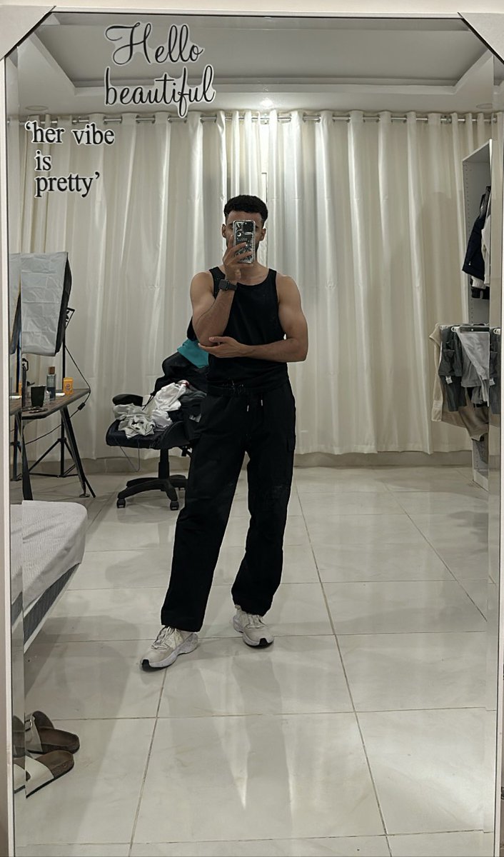 Miex02's tweet photo. Today's title is black 🖤🖤 https://t.co/aQdc3pKnmE
