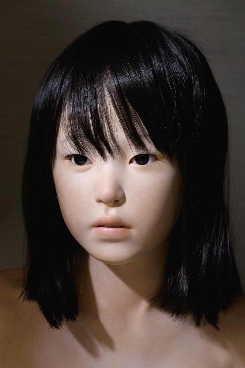 SakuraBunchow2's tweet image. BOOTHにて、少女型胸像RSH ver.1.1 SN5の販売を開始しました。
tolibrain.booth.pm/items/6023772
原型作者自らの手作り品です。
以前よりも小さいウィッグを使用してフィット感が向上しました。
どうぞよろしく!