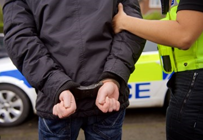 PriorityCR_WMP's tweet photo. Whilst on patrol in @HandsworthWMP Officers spotted 3 subjects paying attention to a parked car. 3 Stop/Searches conducted & the true identify of 1 individual identified, who gave false details. Subject Wanted for a multitude of Offences within @WMPolice #Arrested #SpaceforOne https://t.co/vEn3NKmtRY