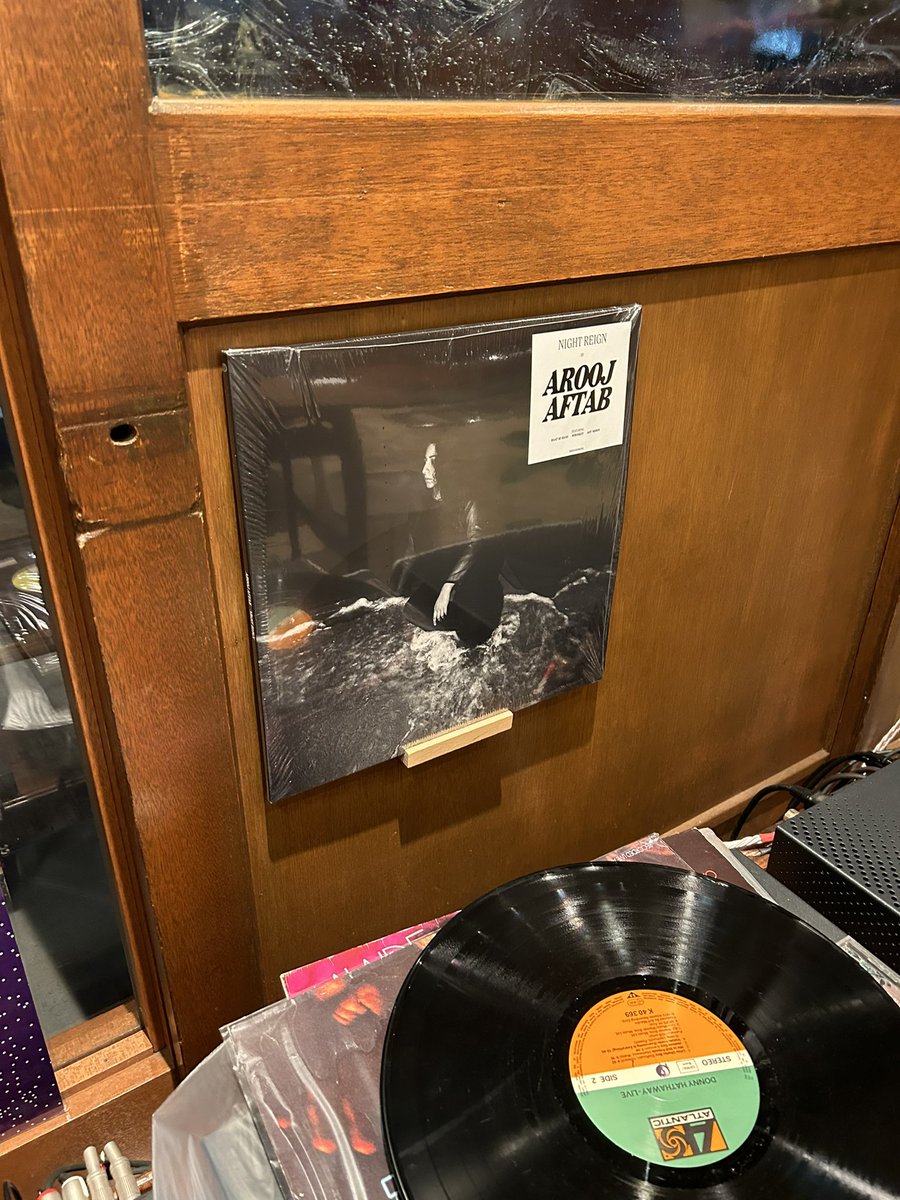 geomutorico's tweet photo. 近所のカフェで流してたこのレコードめちゃ良くて自分でも買って聴いている。ドン引きするくらい音良い https://t.co/d8f1RJ5Ecz