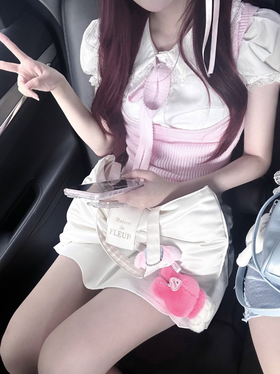 핑크 ootd 🎀💕🐇
드뎌 올림₍ᐢ..ᐢ₎♡̷