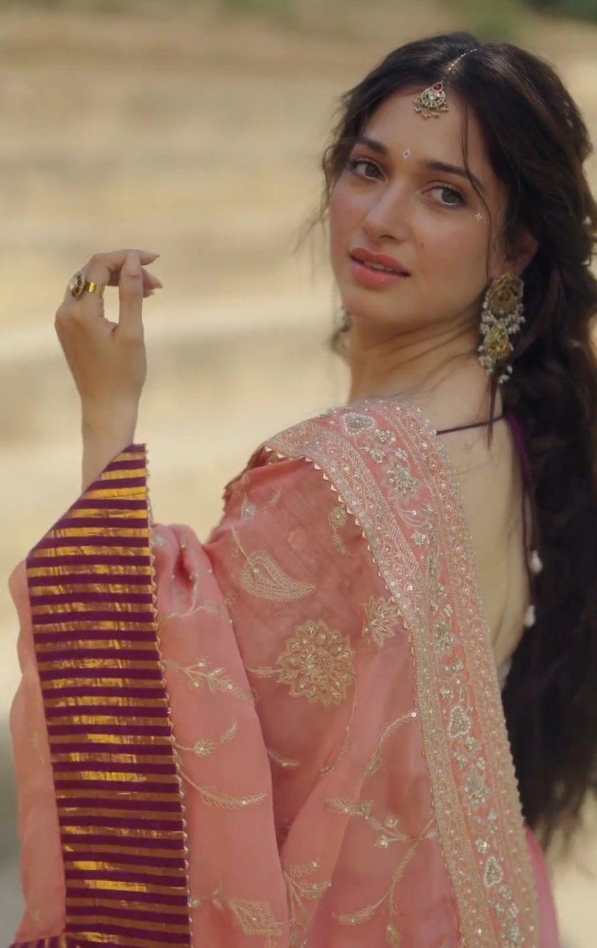 GVWaryMagAAkUJS?format=jpg&name=large