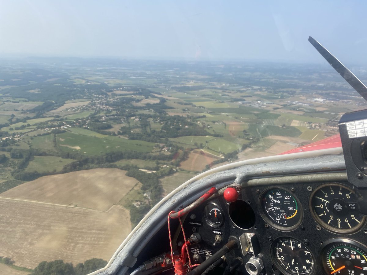 Ça vole en planeur à <a href="/Agen/">agen</a>