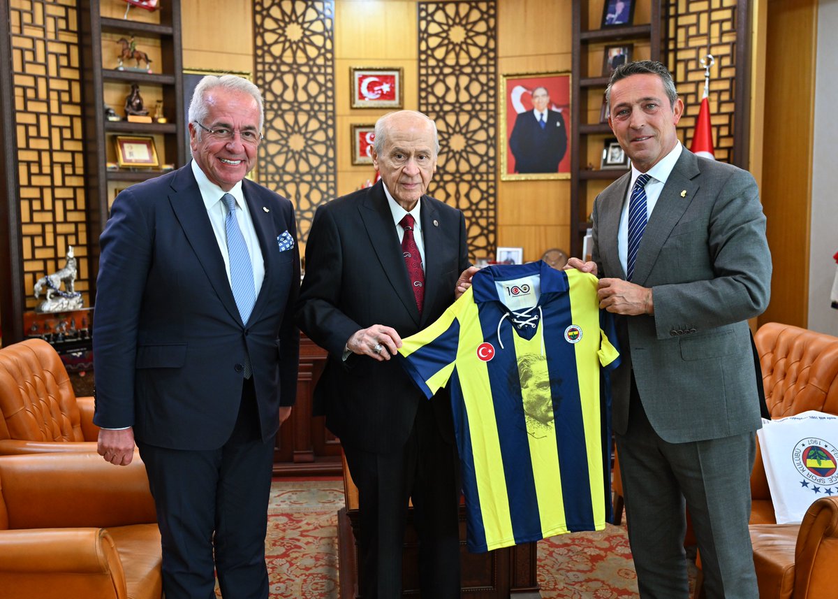 Genel Başkanımız Sayın Devlet Bahçeli, Fenerbahçe Başkanı Sayın Ali Koç ve Yönetim Kurulunu kabul etti.