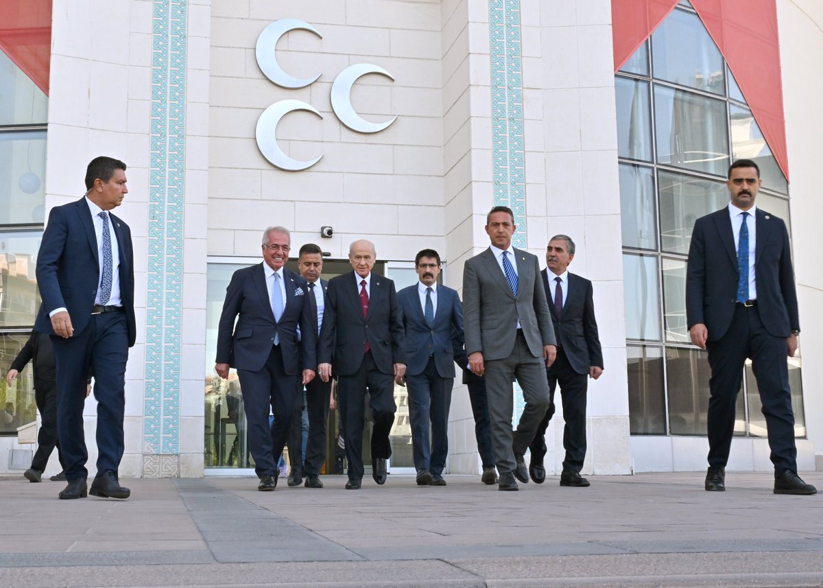 Genel Başkanımız Sayın Devlet Bahçeli, Fenerbahçe Başkanı Sayın Ali Koç ve Yönetim Kurulunu kabul etti.