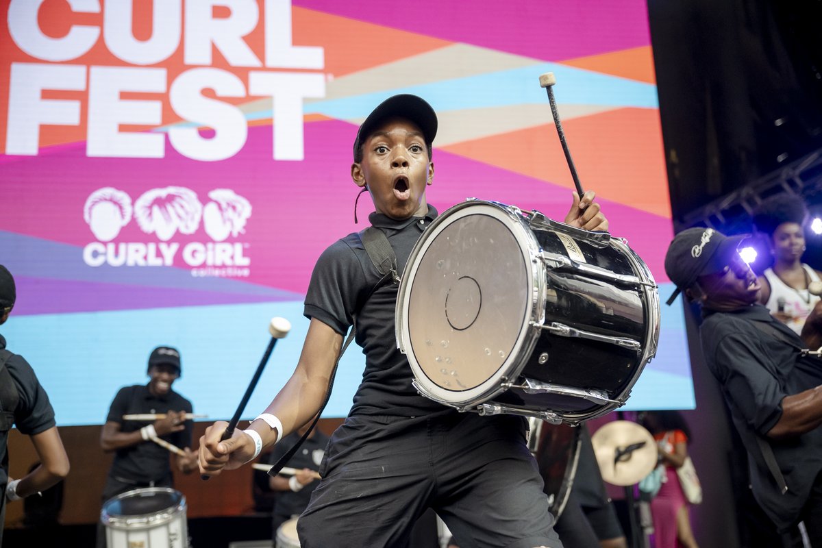 BRICcelebrateBK's tweet image. That’s a wrap on an amazing #CURLFEST2024 at #CelebrateBrooklyn 🌸🌼🏵️ What an epic celebration of hair, beauty, and culture 🤩

📷: @arenotphotos