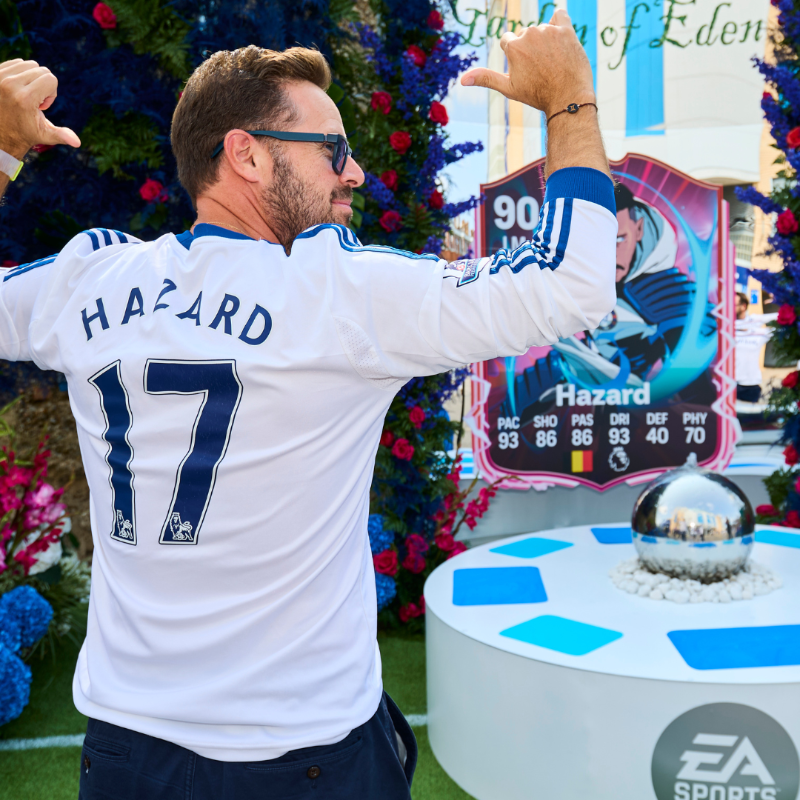 ChelseaFC's tweet photo. The Garden of Eden. π
Fans enjoyed a pop up Garden of Eden at Stamford Bridge yesterday to celebrate Hazard returning to the pitch as a Hero in FC 25. β‘οΈ
Pre-order the FC 25 Ultimate Edition by 20 August to add a dynamic Hero to your Ultimate Team squad at launch.