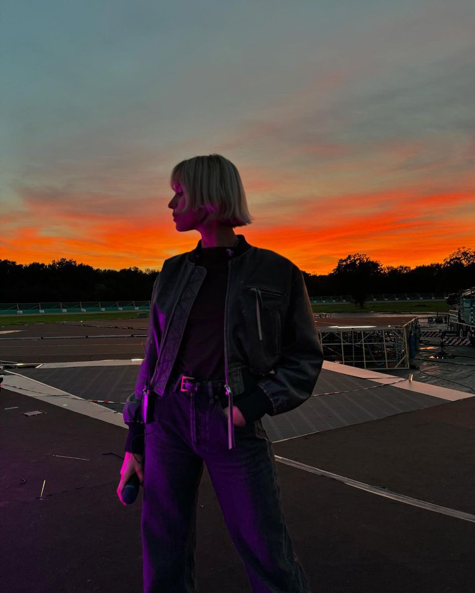🌅🌅