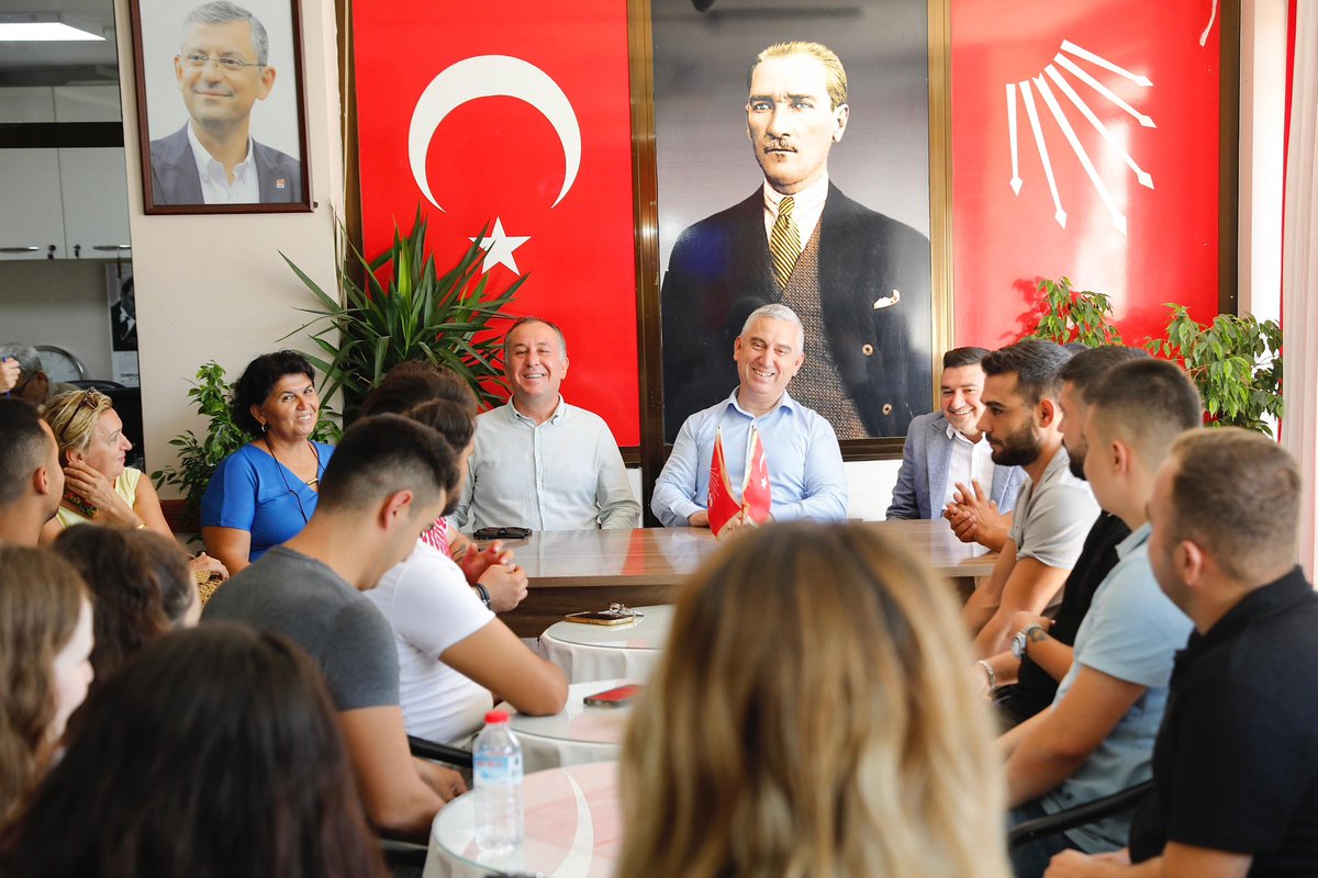 profdrtcelik's tweet photo. Cumhuriyet Halk Partisi Bergama İlçe Gençlik Kolları Başkanı Atakan TEKİN’e ziyarette bulunduk.

Tekrardan CHP Bergama İlçe Gençlik Kolları Başkanlığına seçilen Atakan TEKİN’i, Yönetim Kurulu Üyelerini ve il delegelerini tebrik eder, yeni dönemde başarılarının devamını dilerim. https://t.co/b4vwWJSNtM