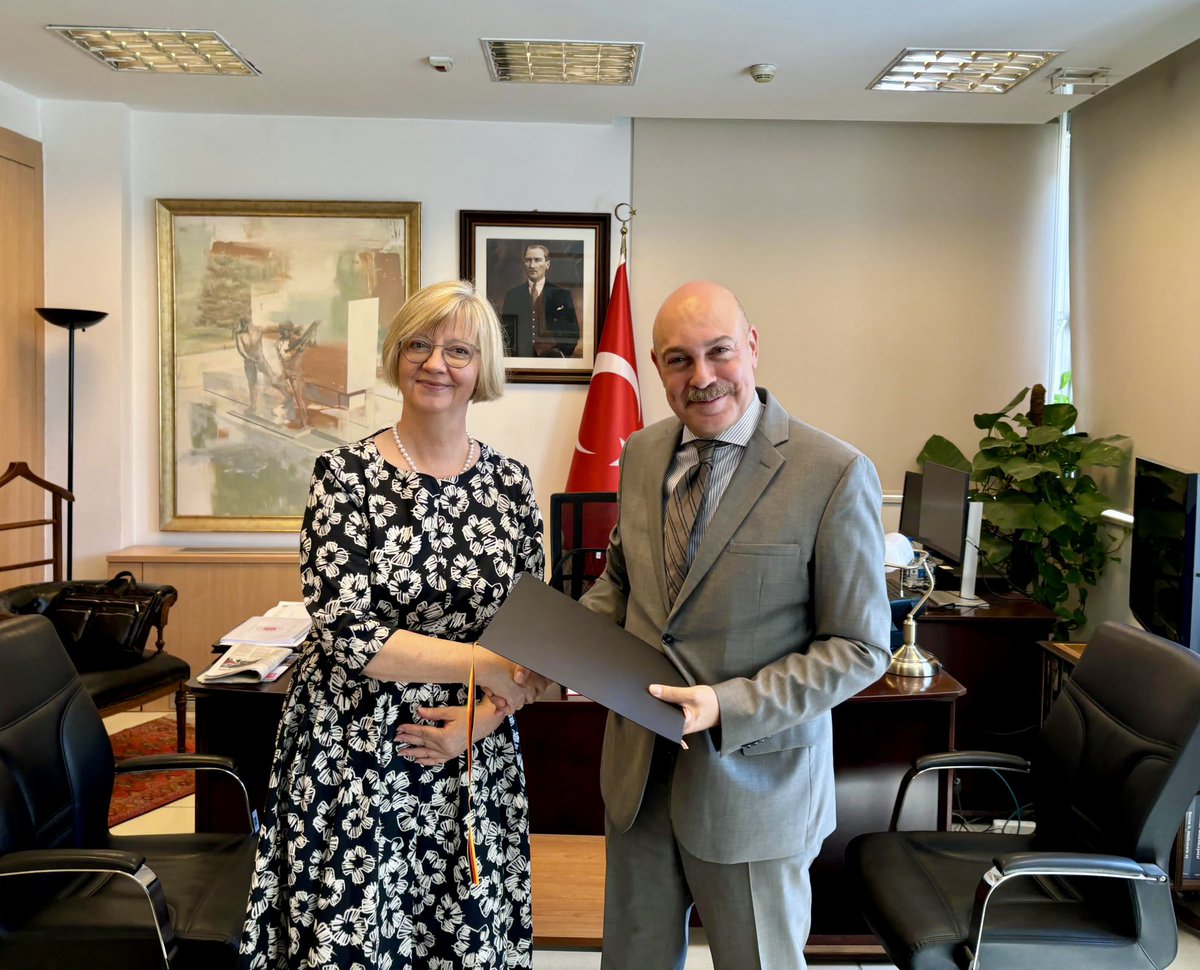 AlmanyaBE tweet media