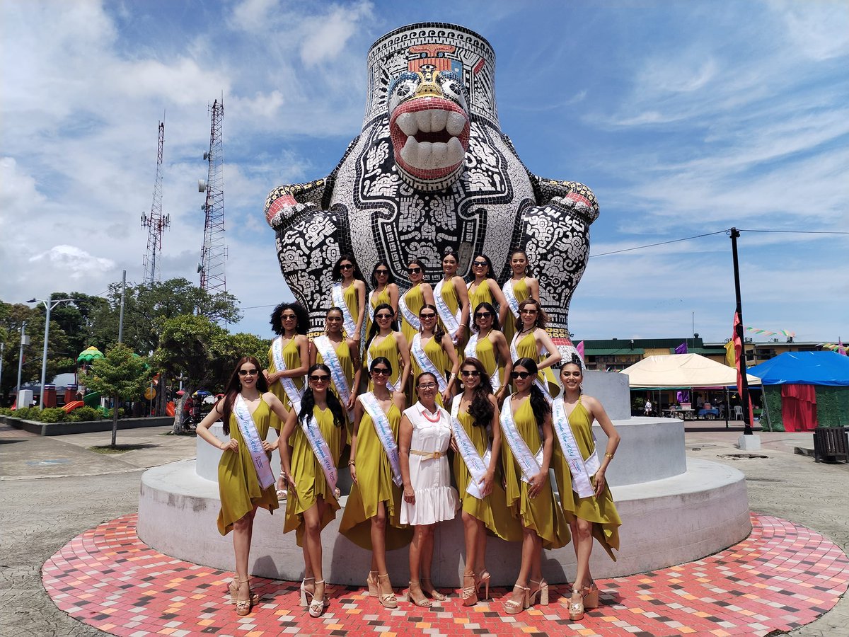 AlcRivas29's tweet photo. Nuestra alcaldesa del municipio de Rivas, compañera Reyma Luz Galeano Miranda, y la delegada departamental de INTUR, compañera Rogelia Santana, recibieron a las candidatas oficiales de Reinas Nicaragua 2024 en nuestra bella Ciudad de Los Mangos. https://t.co/8hvGnUQrd1