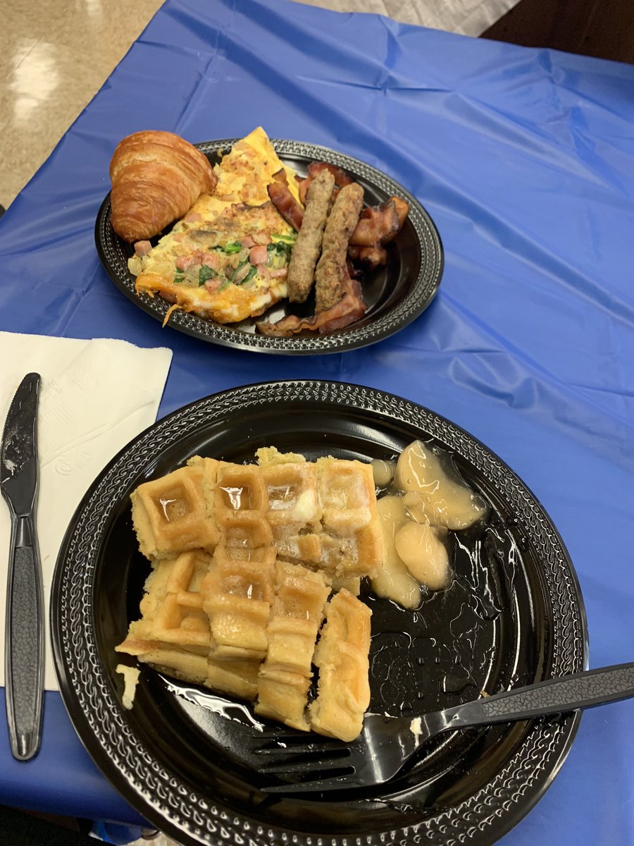It has begun! We are taking flight into the new school year! ✈️ But first, breakfast! 🧇🍳 Thank you to the Omelette Chef Catering for an amazing spread!! omelettechef.com