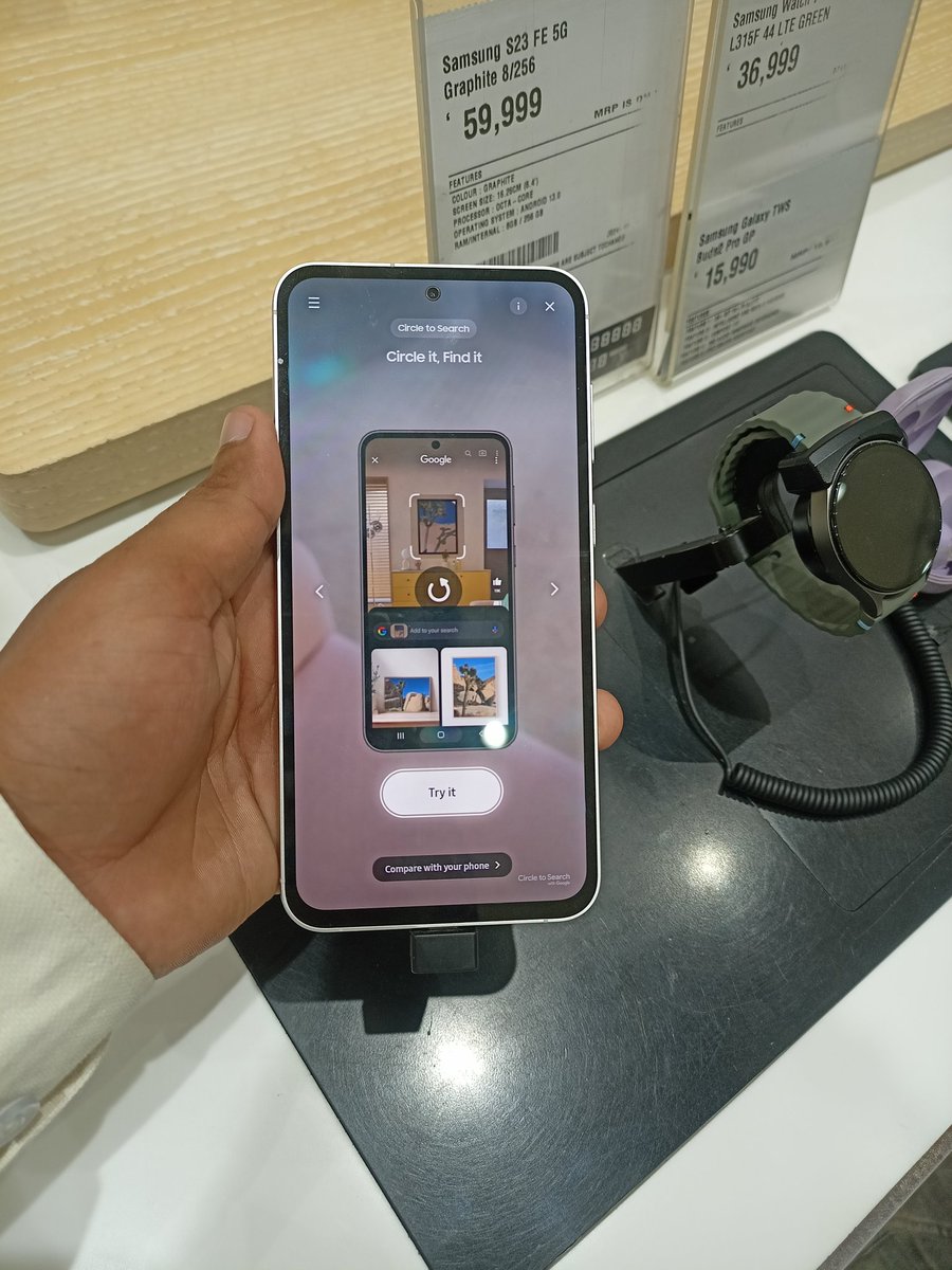 srkfandam's tweet image. #SamsungS23FE