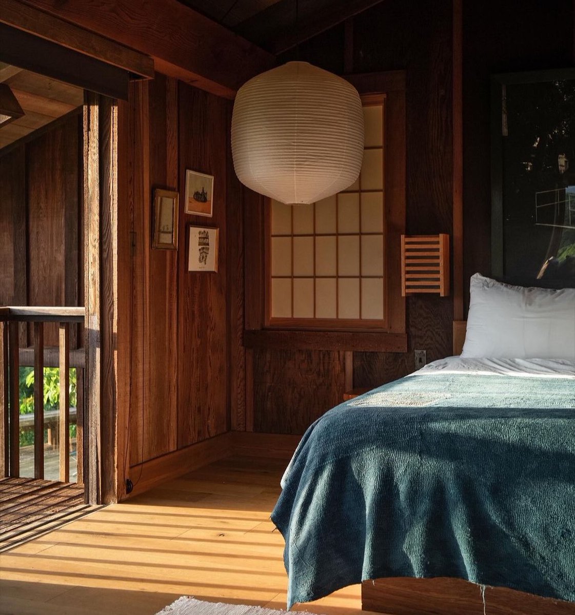 luusssso's tweet photo. Obsessed with wood and stone interior of this home on the island of Kauai https://t.co/lIR4QDiHRe
