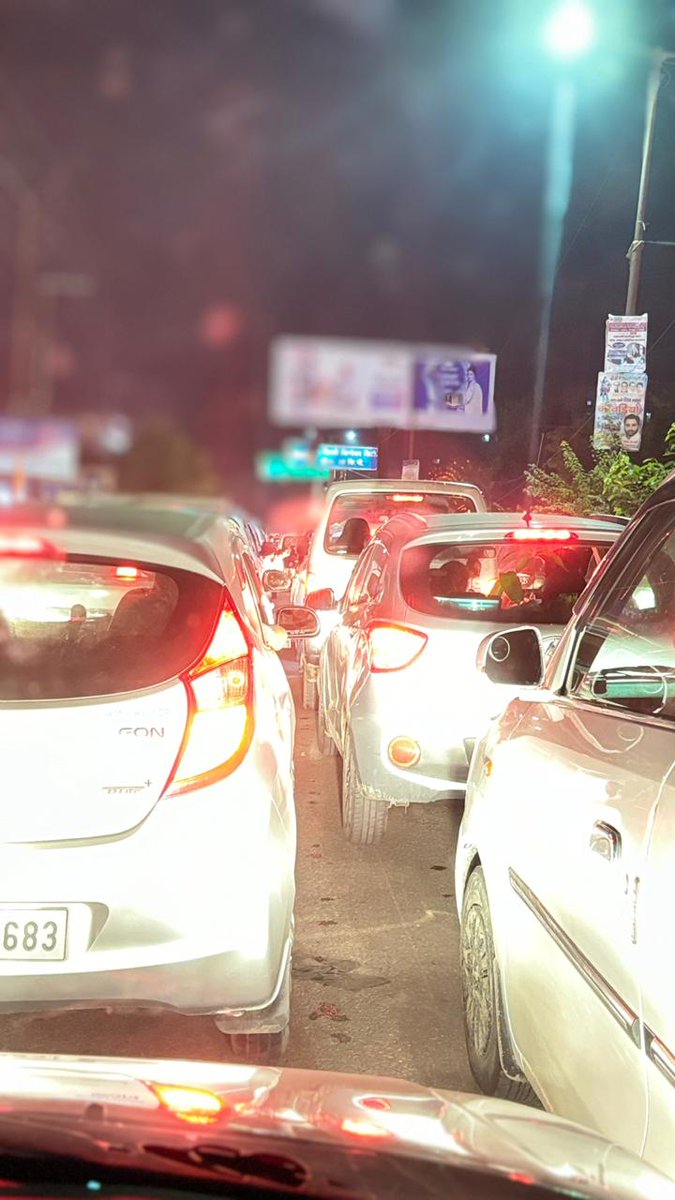 ROOPNEGI's tweet image. Significant traffic congestion at Tilla More, with delays exceeding 30 minutes @dm_ghaziabad
@Shiv789123 @gdagzb