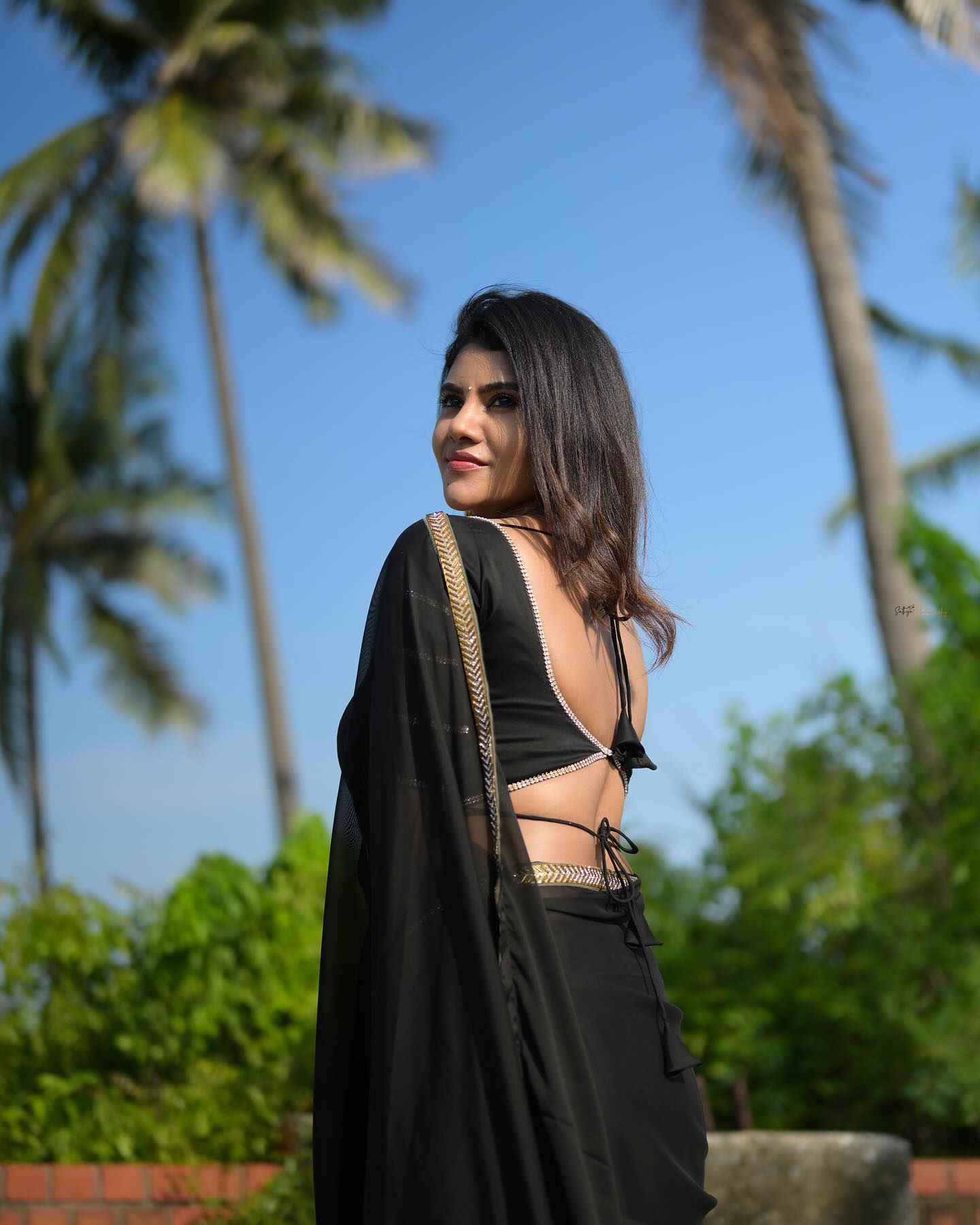 GVWpOWfbgAAlbH6?format=jpg&name=large