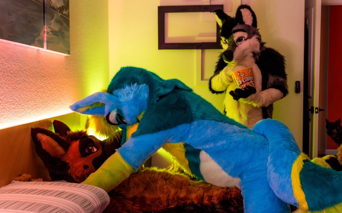 I love popcorn with a good show 

📸:<a href="/TheDizziest/">Dizz</a>