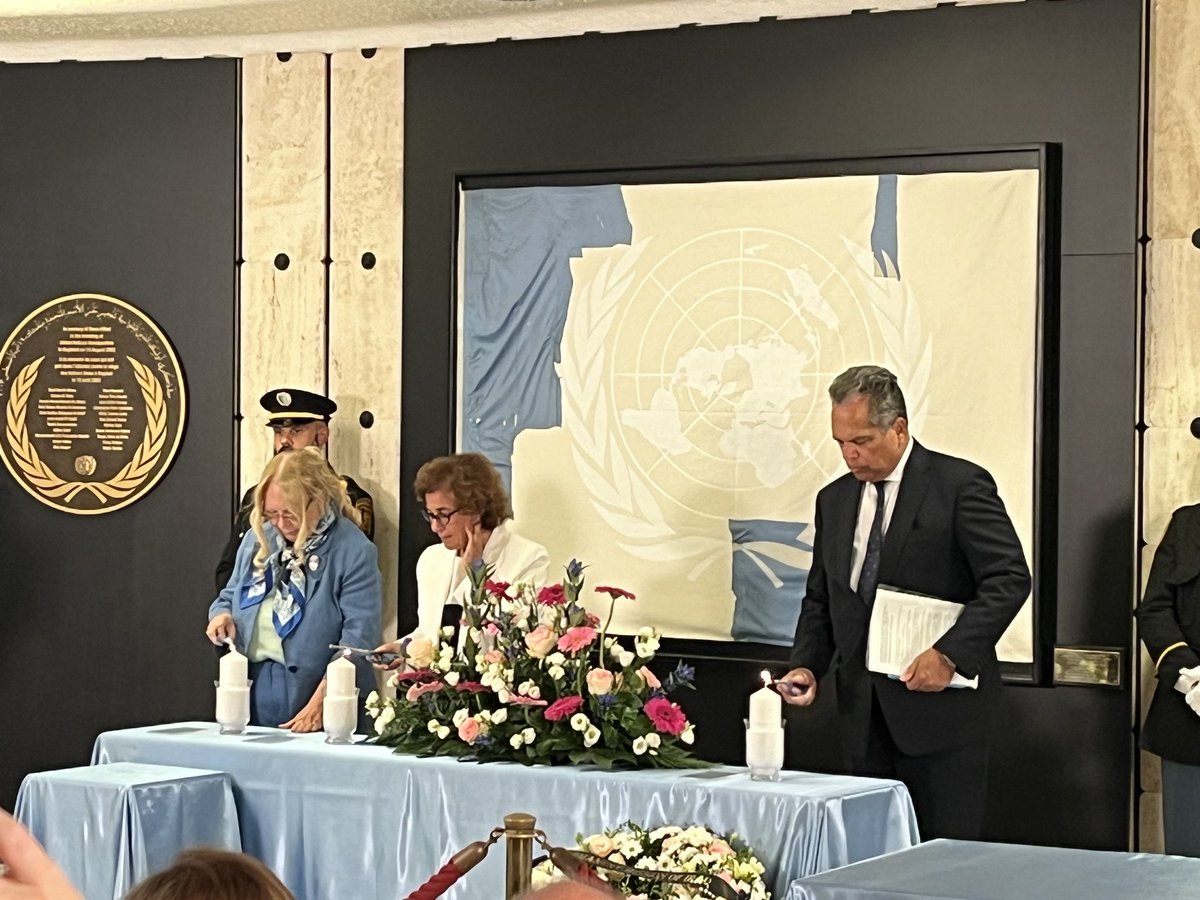 Today is #WorldHumanitarianDay and 75 years of IHL to protect civilians and aid workers. Still 2023 was the deadliest year for humanitarians and 2024 could be even worse. 

We need to ensure protection of civilians, including humanitarians, in conflict zones.

#ActForHumanity