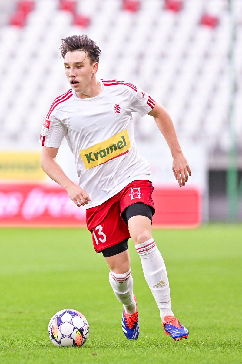 ap_lkslodz's tweet image. 🇵🇱 Aleksander Iwańczyk i Krzysztof Fałowski powołani na zgrupowanie reprezentacji Polski do lat 18!

Gratulujemy i trzymamy kciuki! 👏