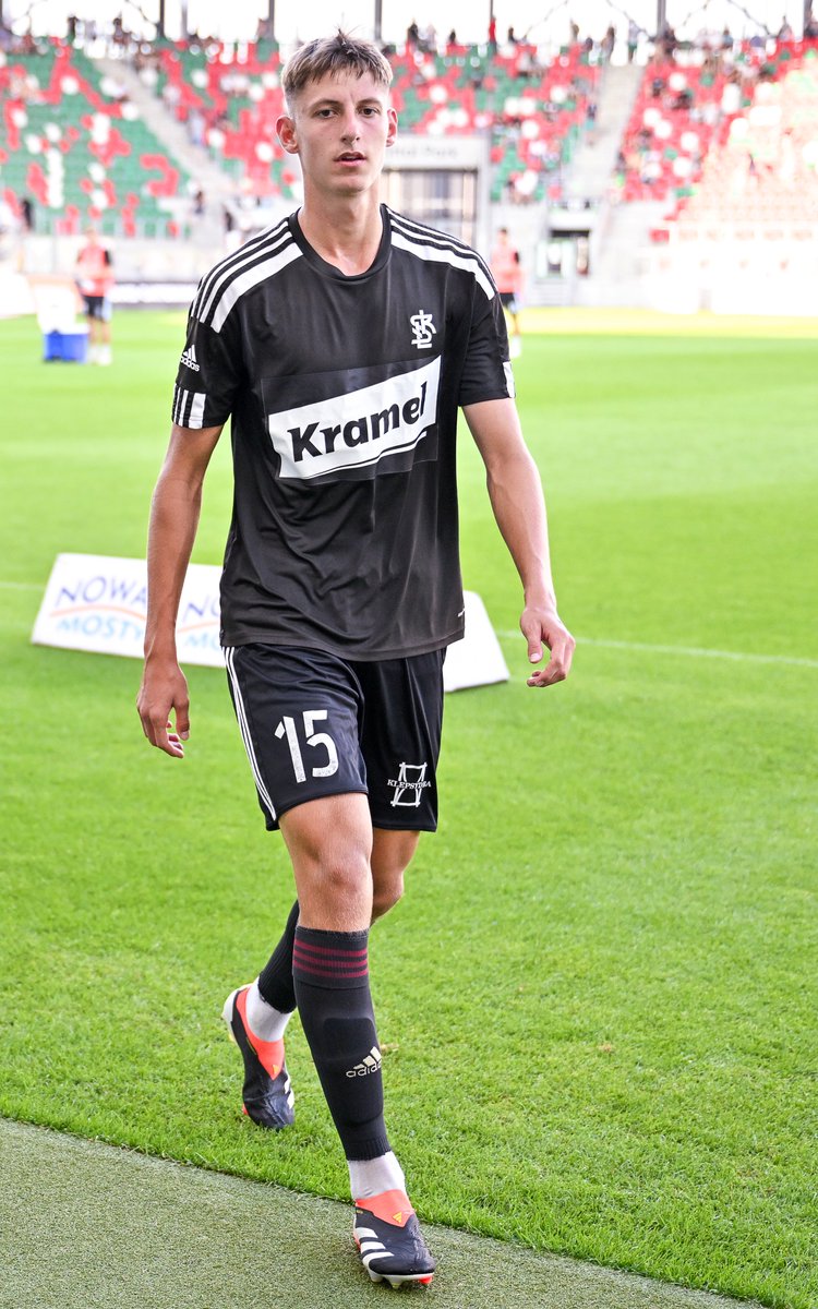 ap_lkslodz's tweet image. 🇵🇱 Aleksander Iwańczyk i Krzysztof Fałowski powołani na zgrupowanie reprezentacji Polski do lat 18!

Gratulujemy i trzymamy kciuki! 👏