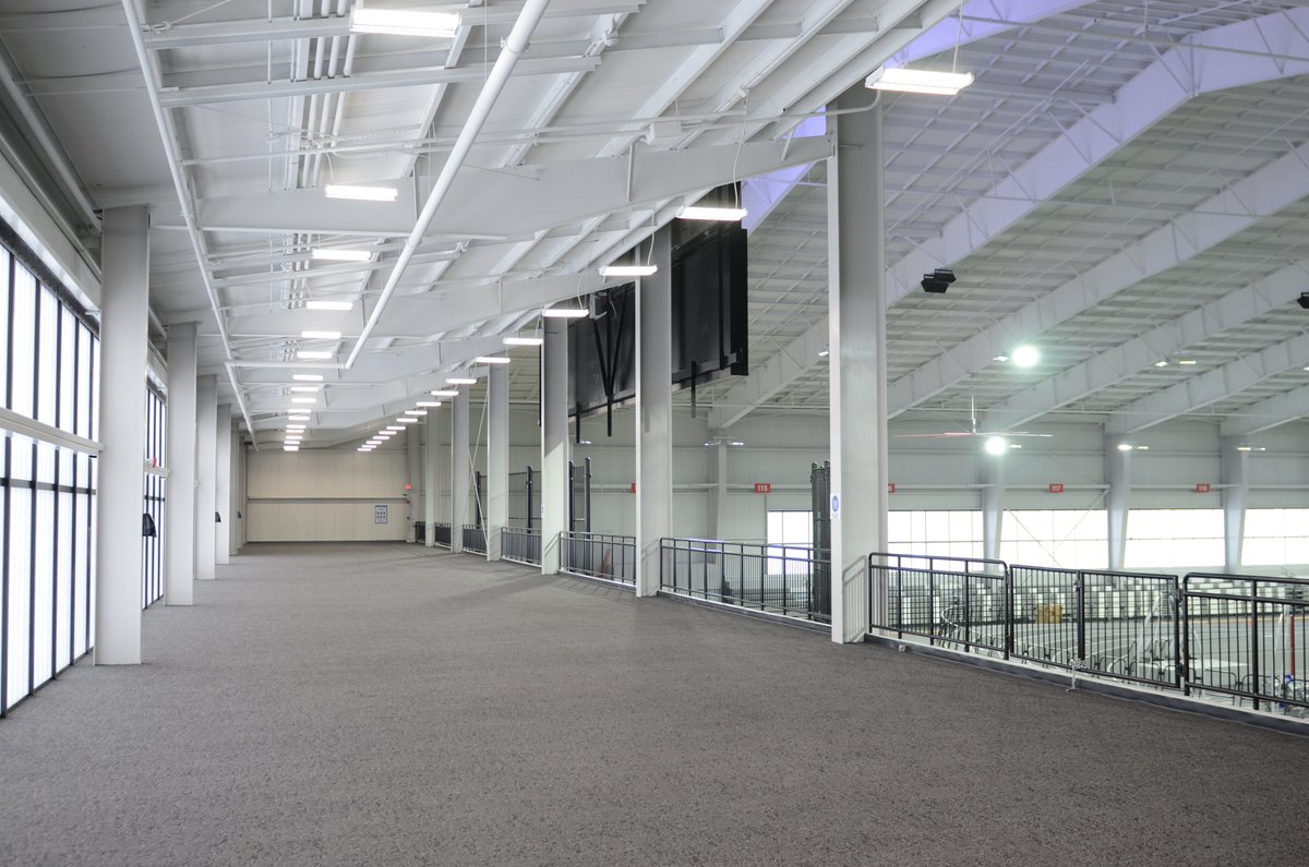 🎉 Looking for the perfect venue for your holiday party? Look no further! The Mezzanine boasts 6,500 Gross Square Feet of space, providing the ideal blank canvas to bring your vision to life. 🌟 Book now and make your celebration unforgettable!

ℹ: bit.ly/NortonSLCRenta…