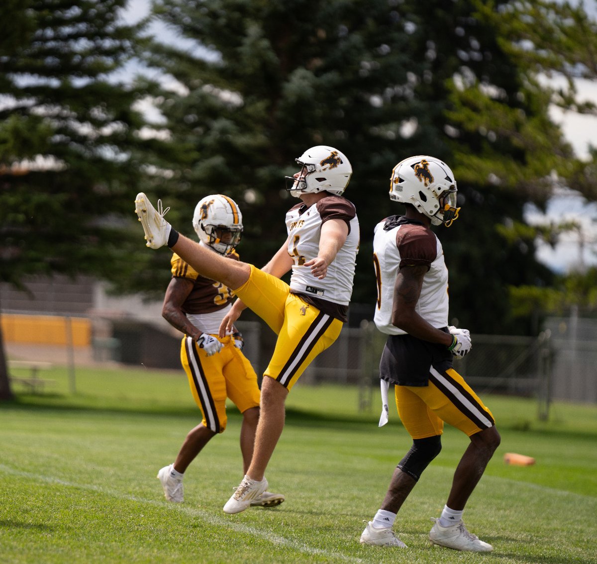 "When he hits a ball, he's got some power behind it." <a href="/NCAA_FCS/">NCAA FCS Football</a> all-American <a href="/JackCulbreath/">Jack Culbreath</a>, a 6-foot-4, 235-pound grad transfer from VMI, gives <a href="/wyo_football/">Wyoming Cowboy Football</a> a leg up at punter.

📰 | tinyurl.com/u53dnjar

#OneWyoming 🏈 #GoWyo