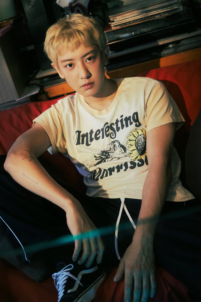 เหมือนแฟนเด็กอินโทรเวิร์ตที่ไม่ค่อยยุ่งกับใครแล้วก็ไม่ยุ่งกับเราด้วย 

#BlackOut_TeaserImage2
#CHANYEOL_BlackOut
#CHANYEOL #찬열