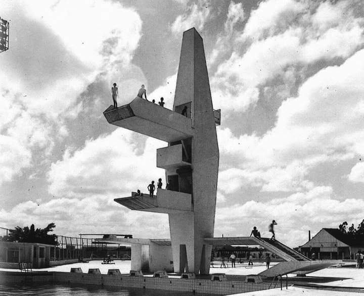 João Batista Vilanova Artigas’ diving platform, Brazil...1960s
#architecture #arquitectura