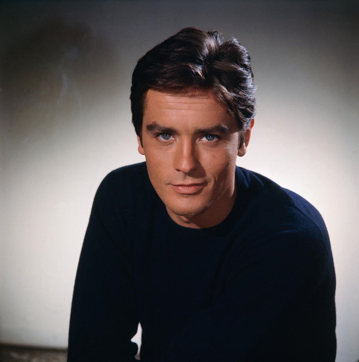 FilmsMap's tweet image. Rest in Peace 🕊️

French actor and heartthrob of European cinema Alain Delon passed away today at the age of 88.