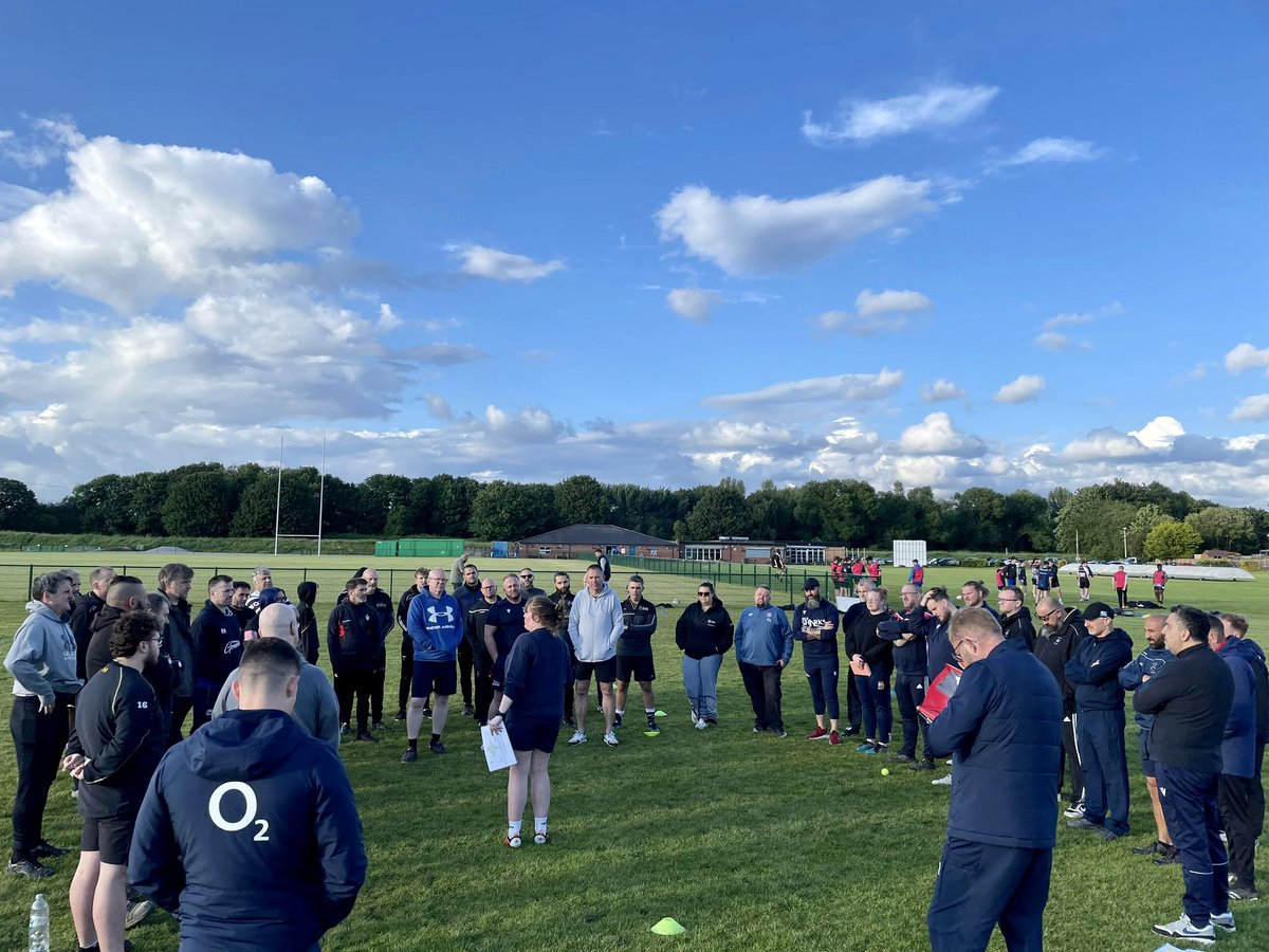 This season, we have launched our ‘Developing England Players’ programme in which we support coaches develop the coaching around the core skills - catch and pass!!

Coaches have loved this and explored how we can really support our players 💪

#englandrugby #coaching #coach
