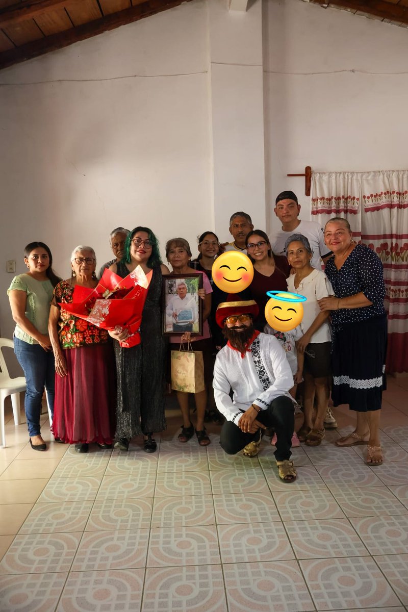 Jocelyn Santiago tweet media