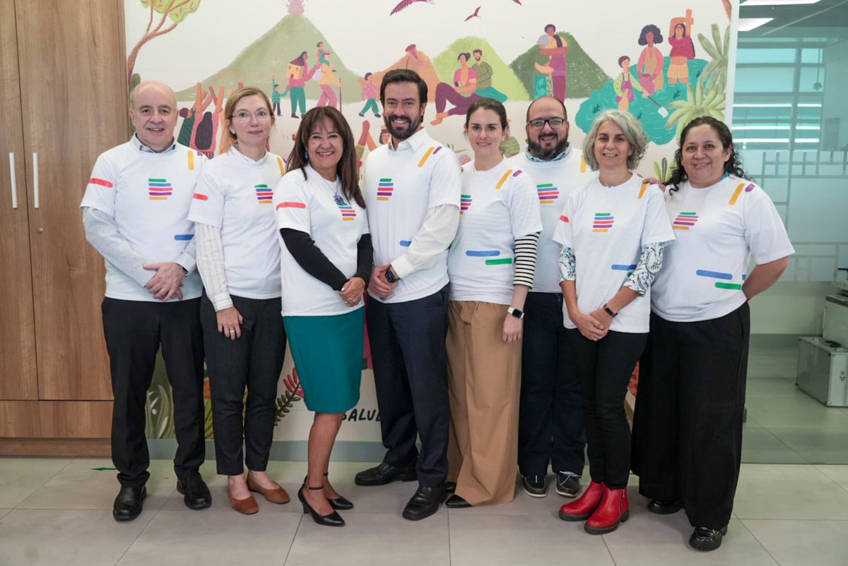 Recibimos a la misión de <a href="/opsoms/">OPS/OMS</a> que guiará la #PrimeraDatatónSaludEcuador, que se realizará este 20 y 21 de agosto, en Quito. 

🇪🇨 es pionero de la iniciativa que, entre otros objetivos, prevé abordar la gobernanza de datos y fortalecer a <a href="/Salud_Ec/">Ministerio de Salud Pública 🇪🇨</a>.

#SaludParaLaPaz