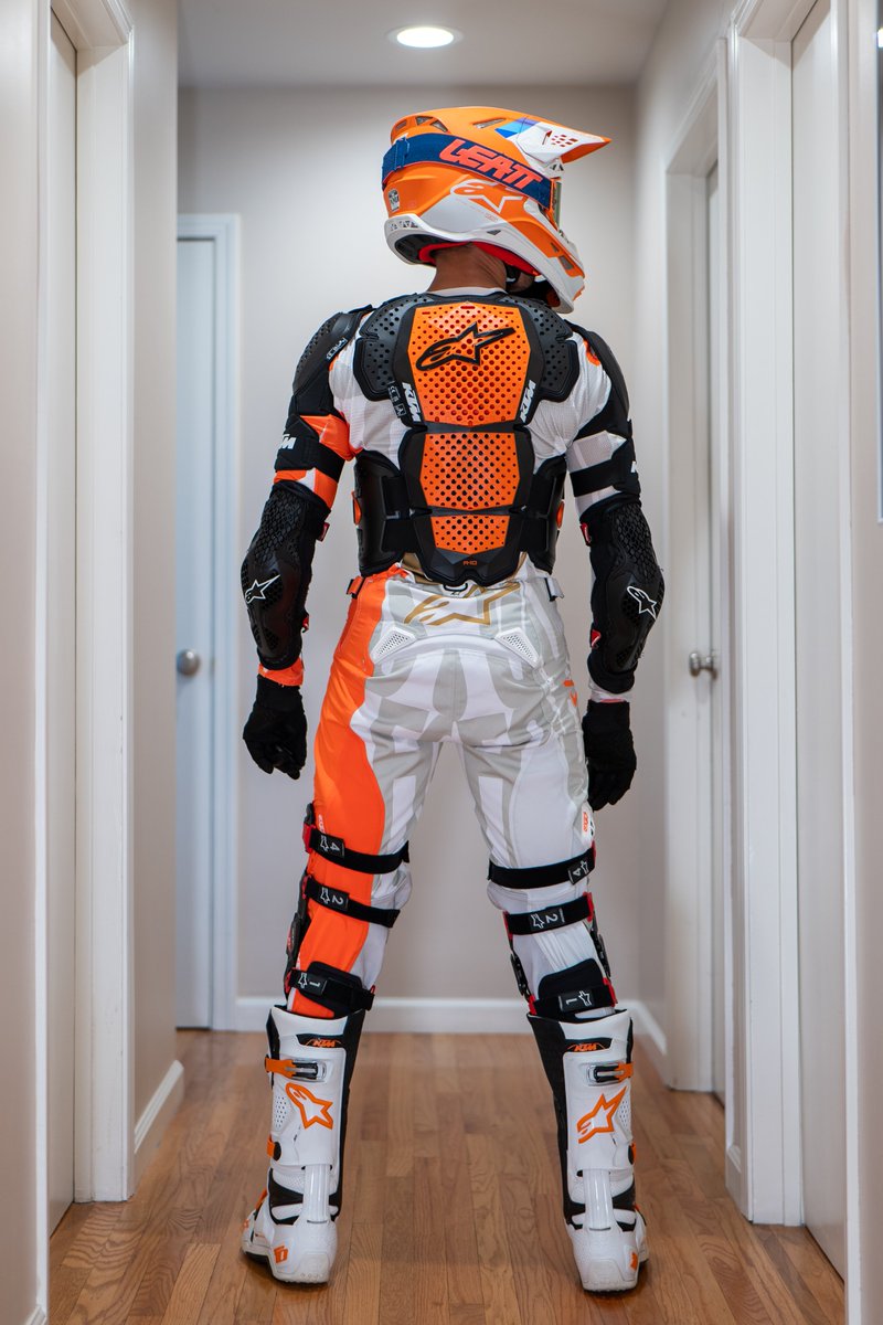 PupStampy's tweet photo. MX Mondays - I like the way this new chest protector fits https://t.co/xnyIYy8kVD