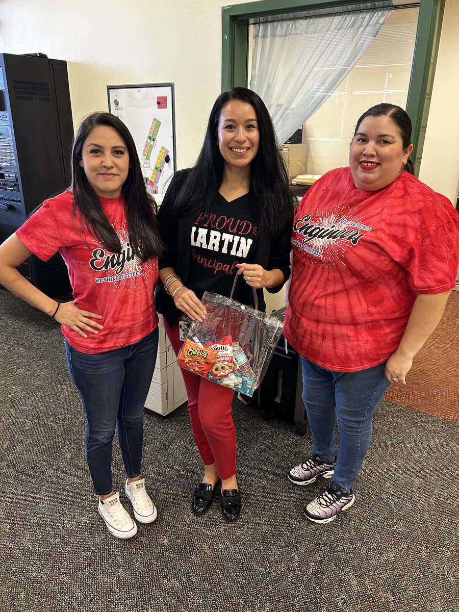 Lori Gallegos (@lori_gallegos) on Twitter photo Happy 1st Day!! Our <a href="/NISD/">Northside ISD</a> schools are in great hands with these amazing leaders!! Have a fantastic year! <a href="/NISDGlass/">Colby Glass ES</a> <a href="/NISDmartin/">Jim G. Martin ES</a> <a href="/NISDVillarreal_/">Villarreal ES</a> #WeLeadTX Happy 1st Day!! Our <a href="/NISD/">Northside ISD</a> schools are in great hands with these amazing leaders!! Have a fantastic year! <a href="/NISDGlass/">Colby Glass ES</a> <a href="/NISDmartin/">Jim G. Martin ES</a> <a href="/NISDVillarreal_/">Villarreal ES</a> #WeLeadTX