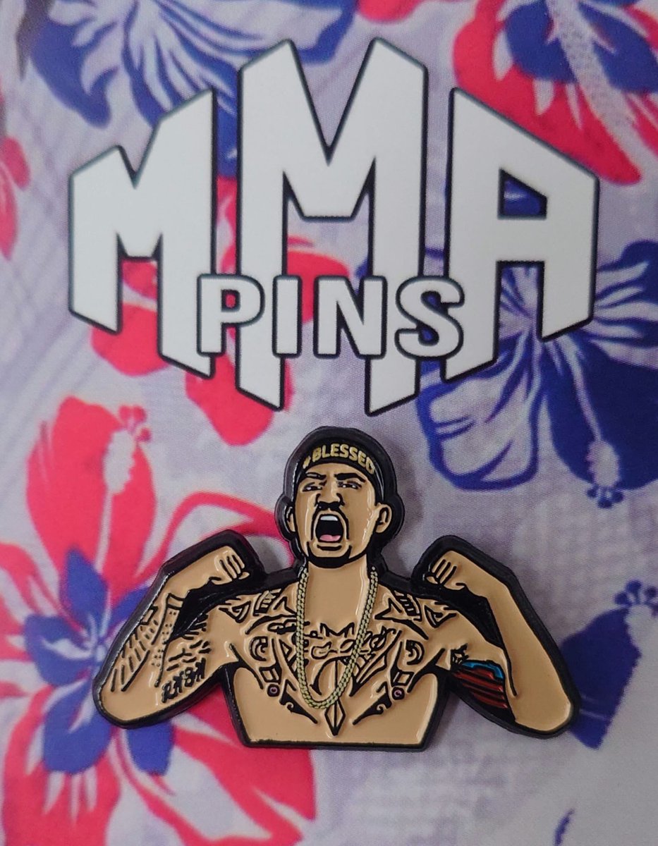 Will be dropping on our store tomorrow! 👌🏼

<a href="/BlessedMMA/">Max Holloway</a> 

#BMF #UFC #Blessed