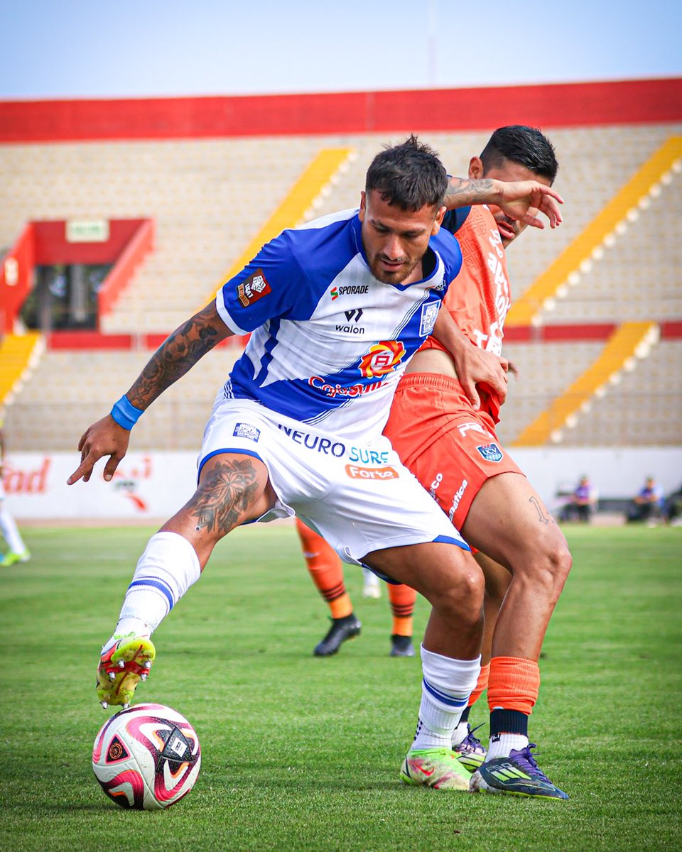 alianzasullana_'s tweet photo. ⏸️ 𝗘𝗻𝘁𝗿𝗲𝘁𝗶𝗲𝗺𝗽𝗼 ⏸️
#ClubUCV 0 - 0 #AlianzaSullana
Partido muy disputado en Trujillo. Seguimos luchando con todo para traernos los tres puntos. ¡Vamos Vendaval, a salir con todo en la segunda mitad! 💪⚽
📸 @liga1teapuesto
#VamosVendaval 🌪️
#OrgulloDeLaRegión 🇫🇮 https://t.co/TV2K5aspmk