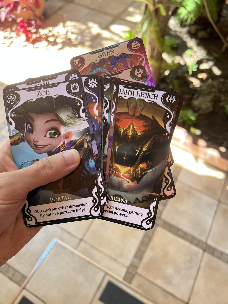 Giving away ten magic and mayhem tarot card decks.

All you have to do to enter is 
Like
Follow
Retweet.  

I will draw the winners on Friday 

Us and Canada only. 

#tftpartner

Nomsy is a cutie
