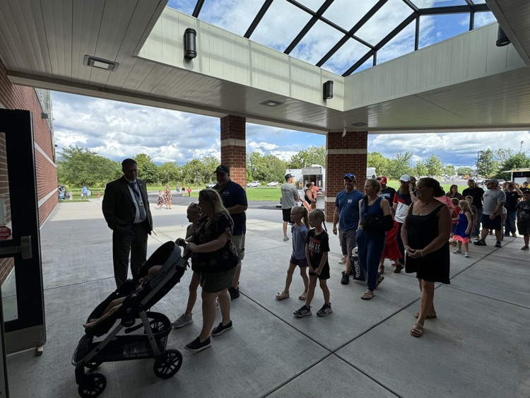 Ltownschools's tweet photo. Welcome Alloway Creek Elementary Families! Great to see the families lined up when we opened! Great work ACES staff! 24-25 will rock! https://t.co/7pqIpTQWUP