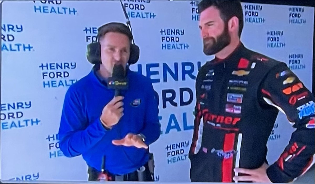 BenGranite's tweet photo. @nascarcasm Hey 'Casm... Parker stole your Cory LaJoie cut-out ! https://t.co/D5e1nx3fd7