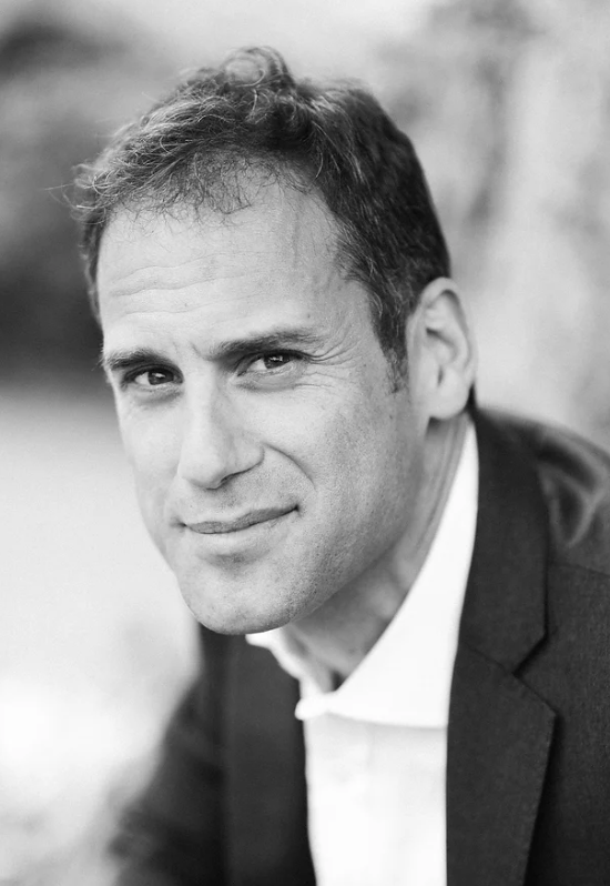 RealEricYoung's tweet photo. This handsome bugger left us six years ago today. Never a day goes by, mate. You'd love Alfie. x https://t.co/FC0Lrtuk5N