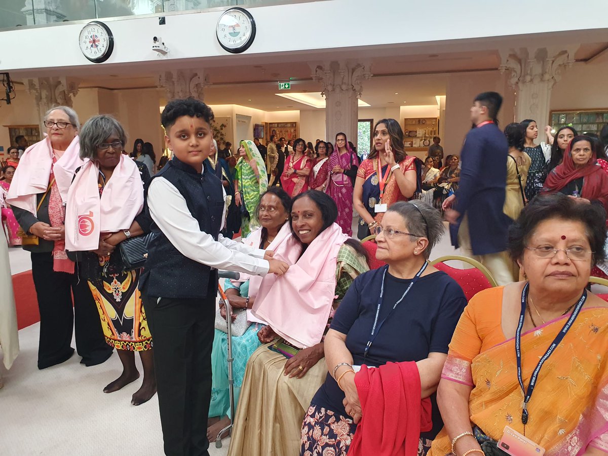 19.08.2024
Attended Shree Swaminarayan Madir Kingsbury's 10th Anniversary and Rakshabandhan Celebration.