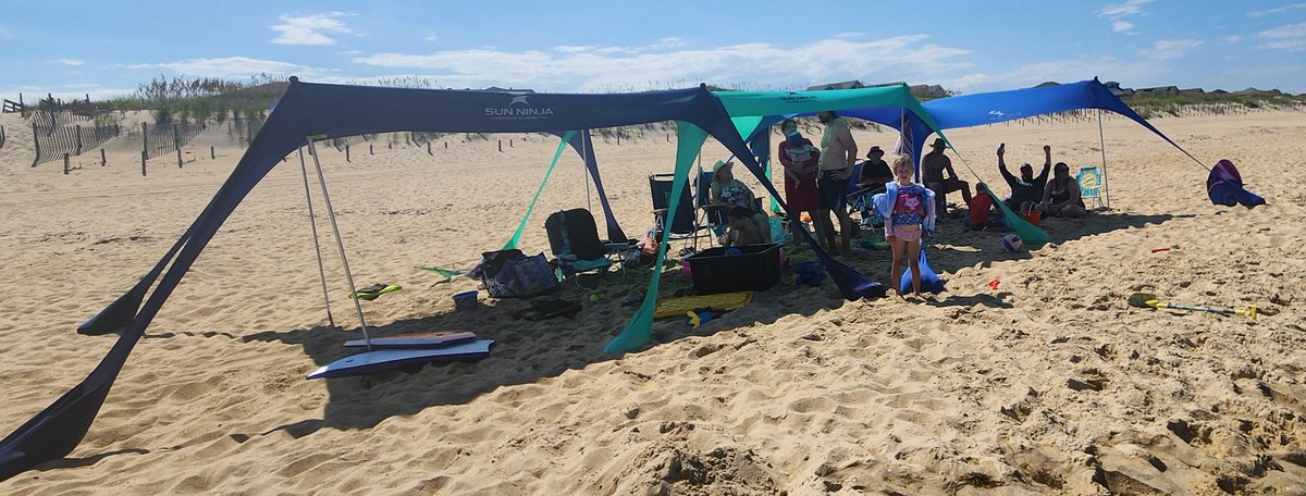 A perfect day - beach, family, and our #SunNinja tents!