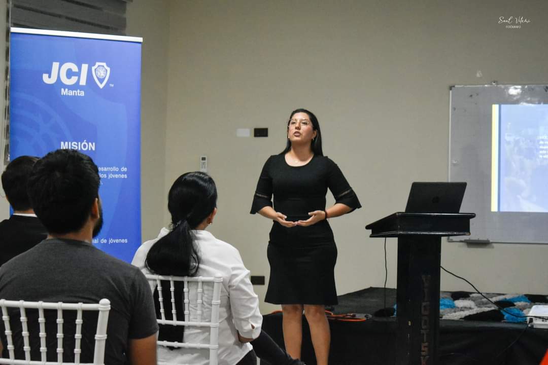 ¡La 7ma Cumbre de Alianzas JCI Manta ha sido un éxito!

Estamos emocionados de compartir con ustedes los momentos más destacados de este evento inspirador. La cumbre reunió a visionarios y aliados estratégicos que están transformando nuestra comunidad local.
#JCI #JCIManta