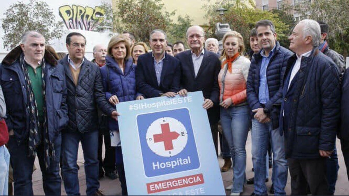 Ya ningún paleño se acuerda cuando Bendodo y Paco de las Torres pedían un hospital para El Palo