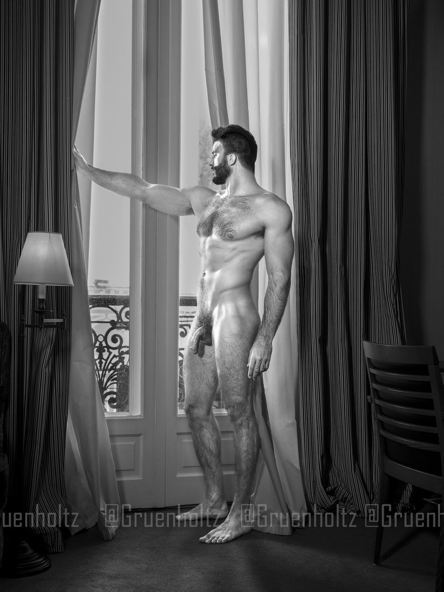 Male Nude 001. Rome

Just started organizing files for my next project: a 20 year retrospective of male nudes. Supposed to be about 150 images. Currently narrowed down to 1500. 😳